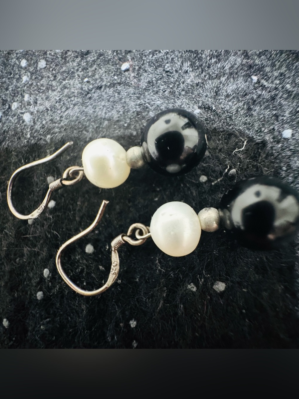 Classic Unique VTG Silver 925 with Natural Black and White Pearl Drop Earrings